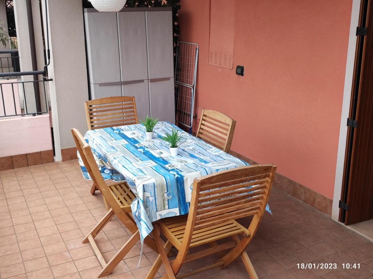 Casa Vacanze Da Riki Appartamento 2 Пескьера-дель-Гарда Экстерьер фото